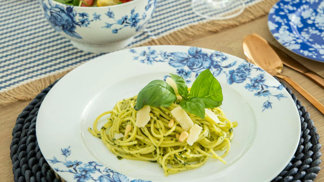 Pesto Soslu Makarna Tarifi